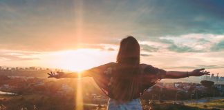 7 attività per tornare in contatto con sé stessi e con gli altri rigenerarsi-7-attivita